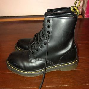 Doc Martens women’s boots size 7!